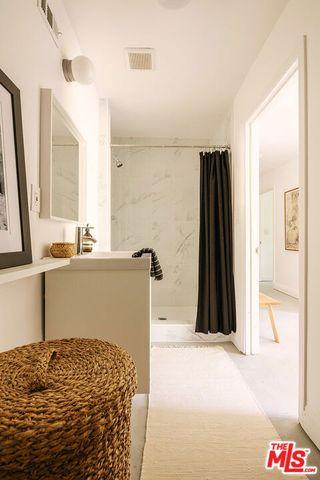 466 Wren Drive, Los Angeles, CA 90065