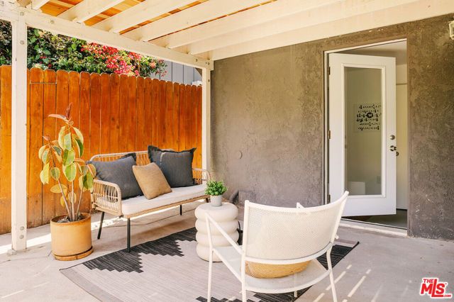 466 Wren Drive, Los Angeles, CA 90065