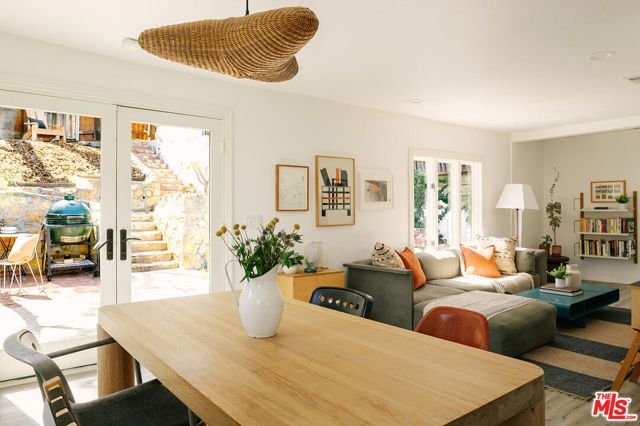 466 Wren Drive, Los Angeles, CA 90065
