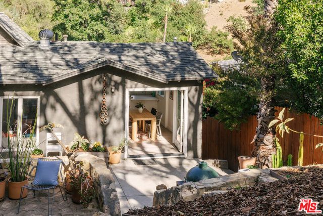 466 Wren Drive, Los Angeles, CA 90065
