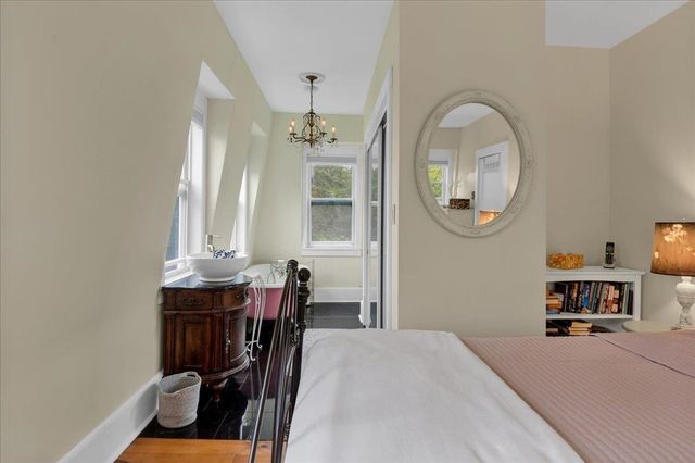521 N Main Street, Bethel, VT 05032
