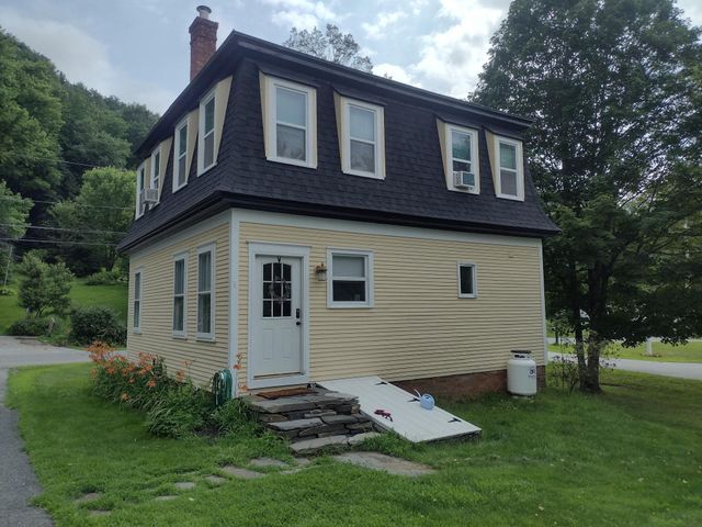 521 N Main Street, Bethel, VT 05032