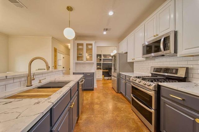 4113 Camacho ST, Austin, TX 78723