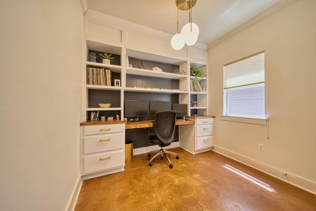 4113 Camacho ST, Austin, TX 78723