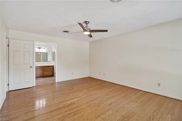 689 Churchill DR, Virginia Beach, VA 23464