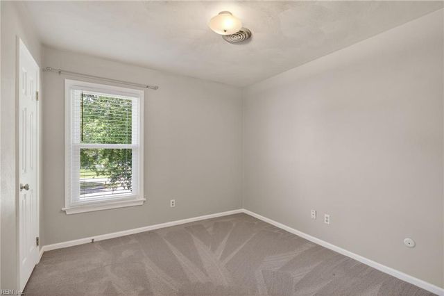 689 Churchill DR, Virginia Beach, VA 23464