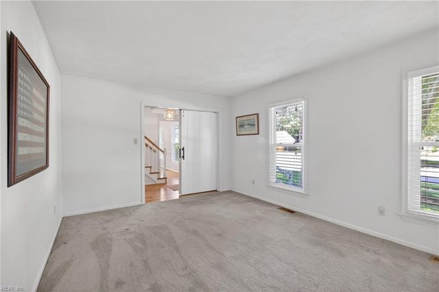 689 Churchill DR, Virginia Beach, VA 23464