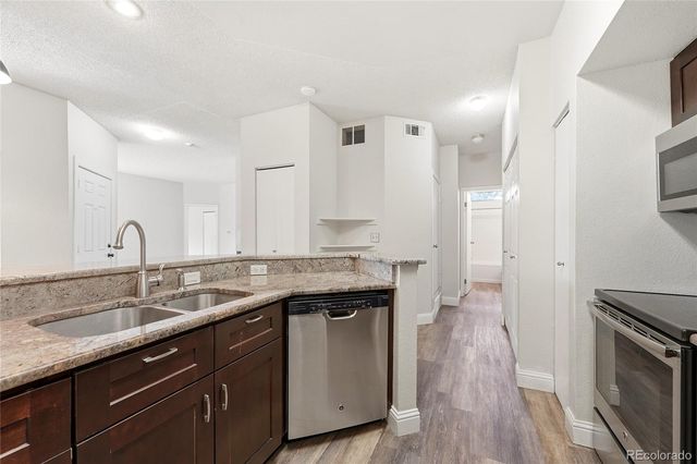 6001 S Yosemite Street E101, Greenwood Village, CO 80111