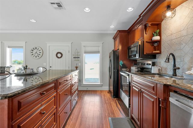 511 State Hwy 7, Kosse, TX 76653