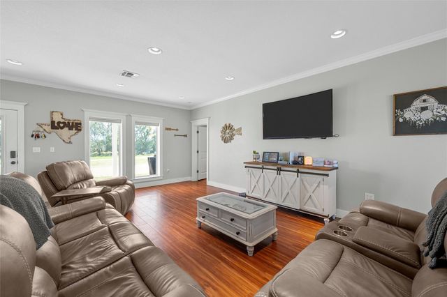 511 State Hwy 7, Kosse, TX 76653