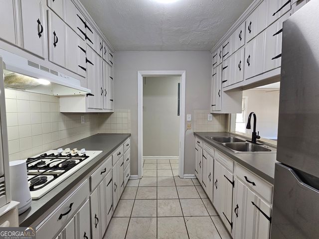 2654 Plantation Drive, East Point, GA 30344