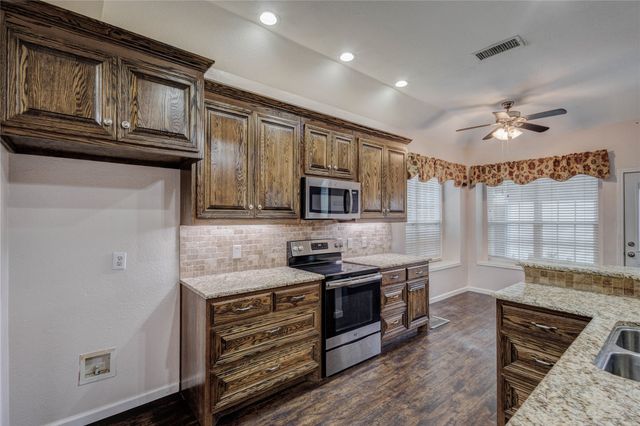 1036 Cottonbelt Drive, Saginaw, TX 76131