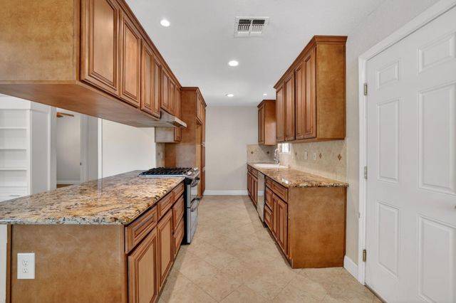 6801 Anchor Cir, Fair Oaks, CA 95628