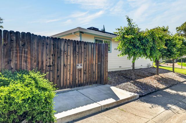 6801 Anchor Cir, Fair Oaks, CA 95628