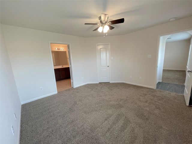 20714 Round Key Drive, Hockley, TX 77447