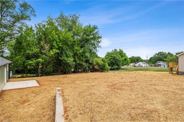 1318 Delaware Avenue, Eden, NC 27288