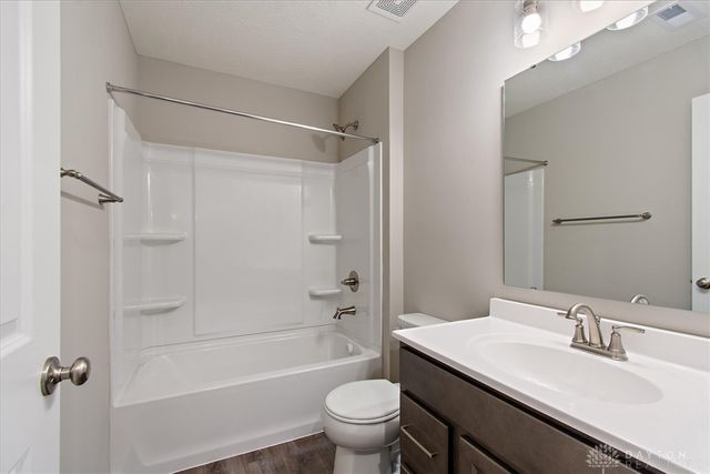 473 Bethpage Way 8-303, Turtlecreek Twp, OH 45036