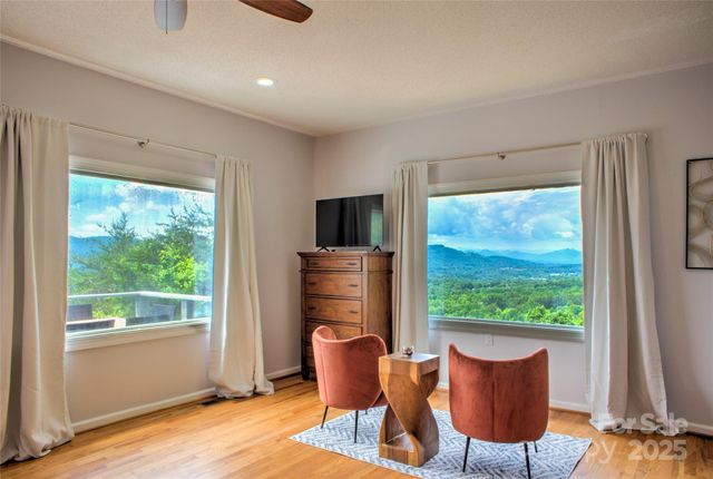 21 Flicker Trail, Weaverville, NC 28787