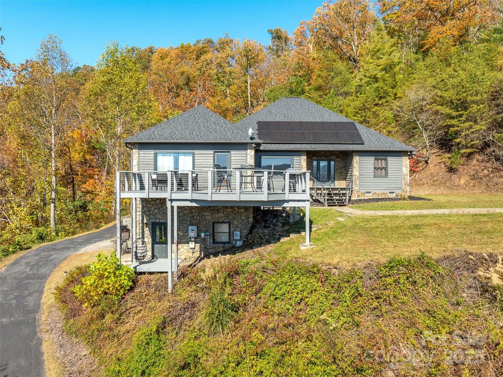 21 Flicker Trail, Weaverville, NC 28787