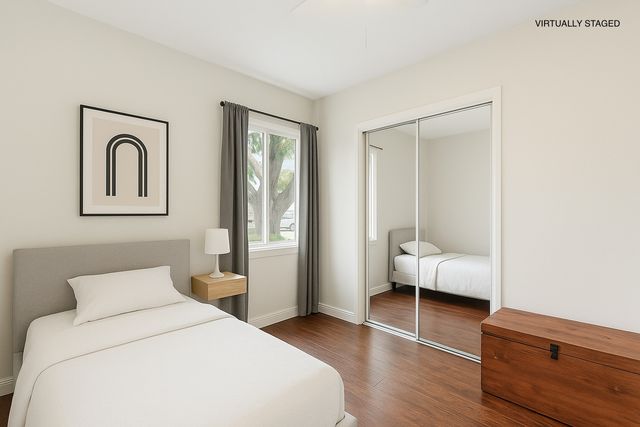 8132 Oak Park Avenue, Burbank, IL 60459