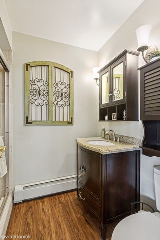 8132 Oak Park Avenue, Burbank, IL 60459