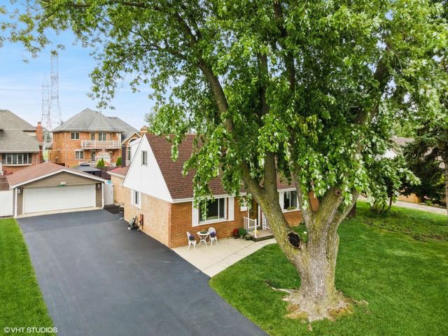 8132 Oak Park Avenue, Burbank, IL 60459