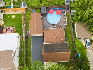 8132 Oak Park Avenue, Burbank, IL 60459