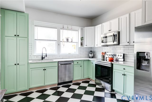 1109 N 20th St, Richmond, VA 23223