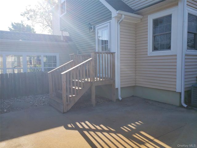 478 Old Farmingdale Road B, West Babylon, NY 11704