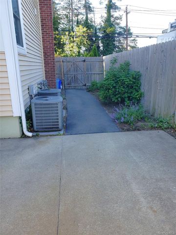 478 Old Farmingdale Road B, West Babylon, NY 11704