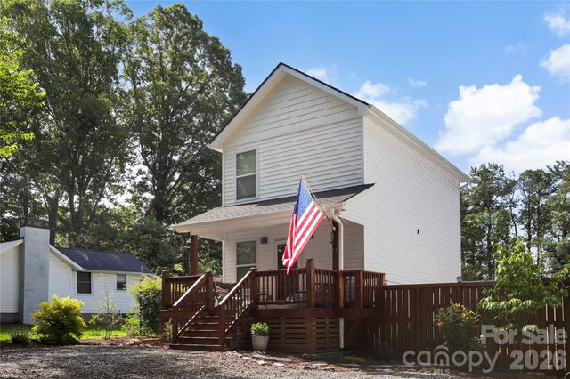 13 Trade Street, Arden, NC 28704