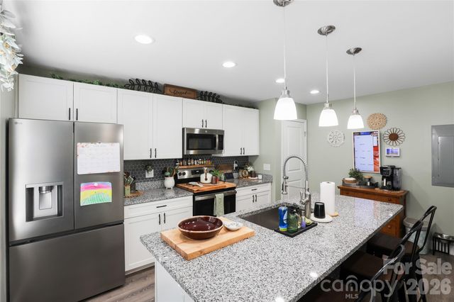 13 Trade Street, Arden, NC 28704