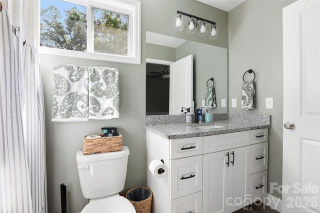 13 Trade Street, Arden, NC 28704