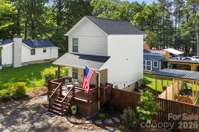 13 Trade Street, Arden, NC 28704