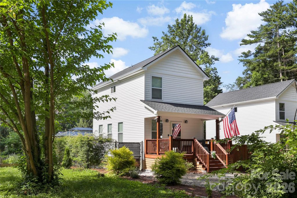 13 Trade Street, Arden, NC 28704