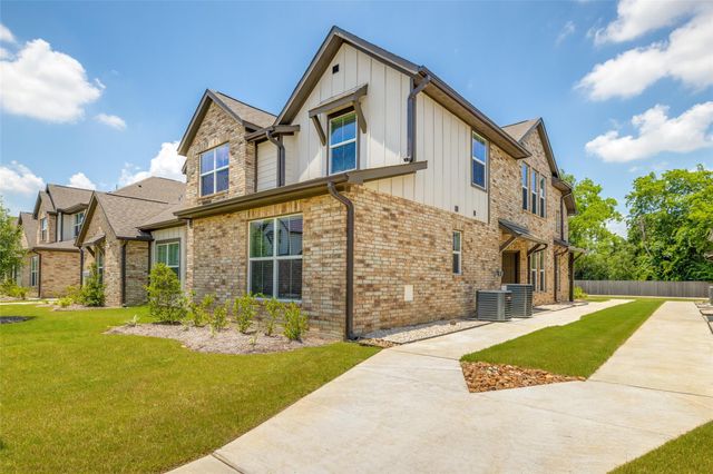 211 Park Place Circle D, Waller, TX 77484