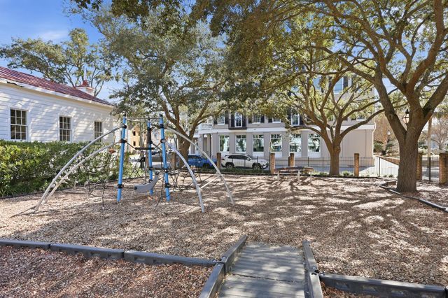 44 Dereef Court, Charleston, SC 29403