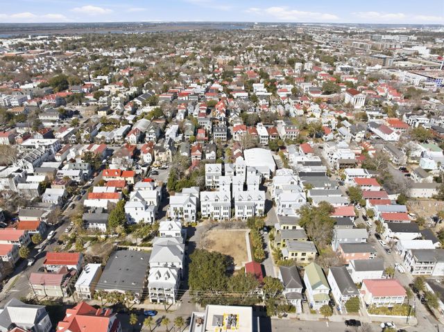 44 Dereef Court, Charleston, SC 29403