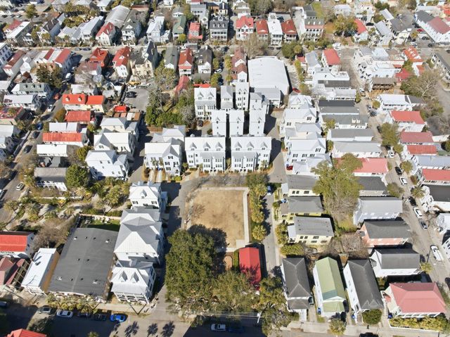 44 Dereef Court, Charleston, SC 29403