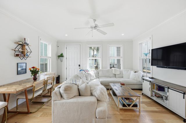 44 Dereef Court, Charleston, SC 29403