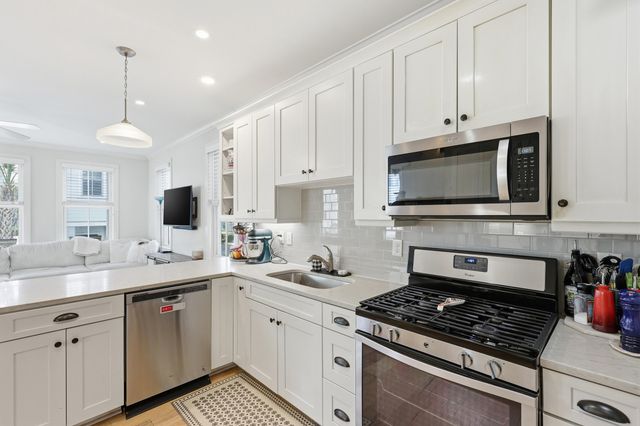 44 Dereef Court, Charleston, SC 29403