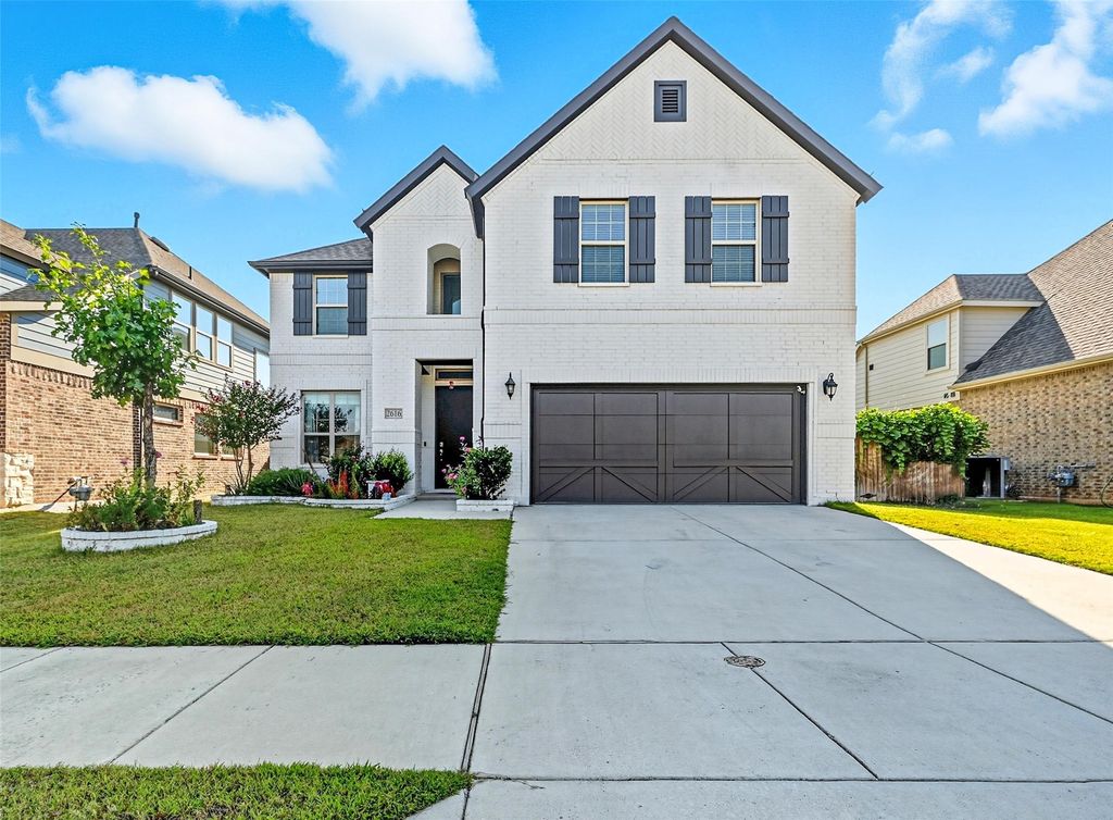 2616 Calloway Creek Drive, Fort Worth, TX 76118