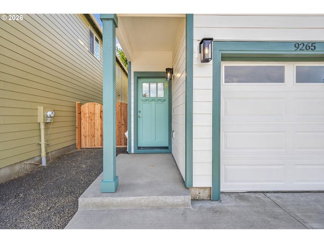 9265 E Burnside St, Portland, OR 97216