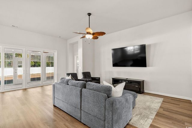 1016 Chester Glen Ct., Myrtle Beach, SC 29579