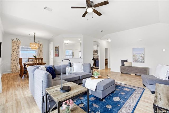 116 Cowboy Trl, Cibolo, TX 78108