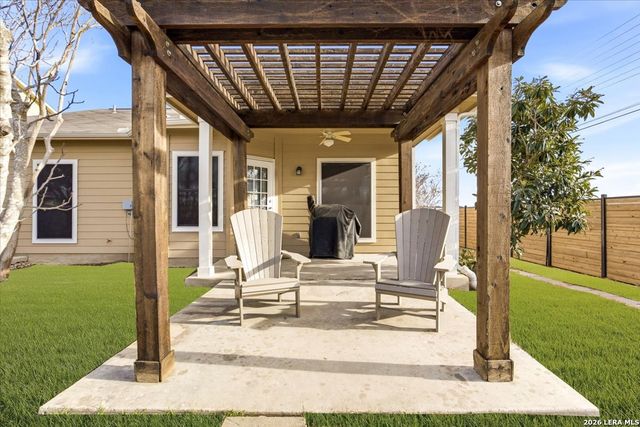116 Cowboy Trl, Cibolo, TX 78108