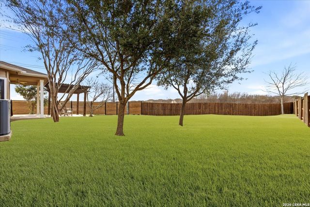 116 Cowboy Trl, Cibolo, TX 78108