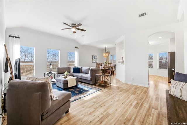 116 Cowboy Trl, Cibolo, TX 78108