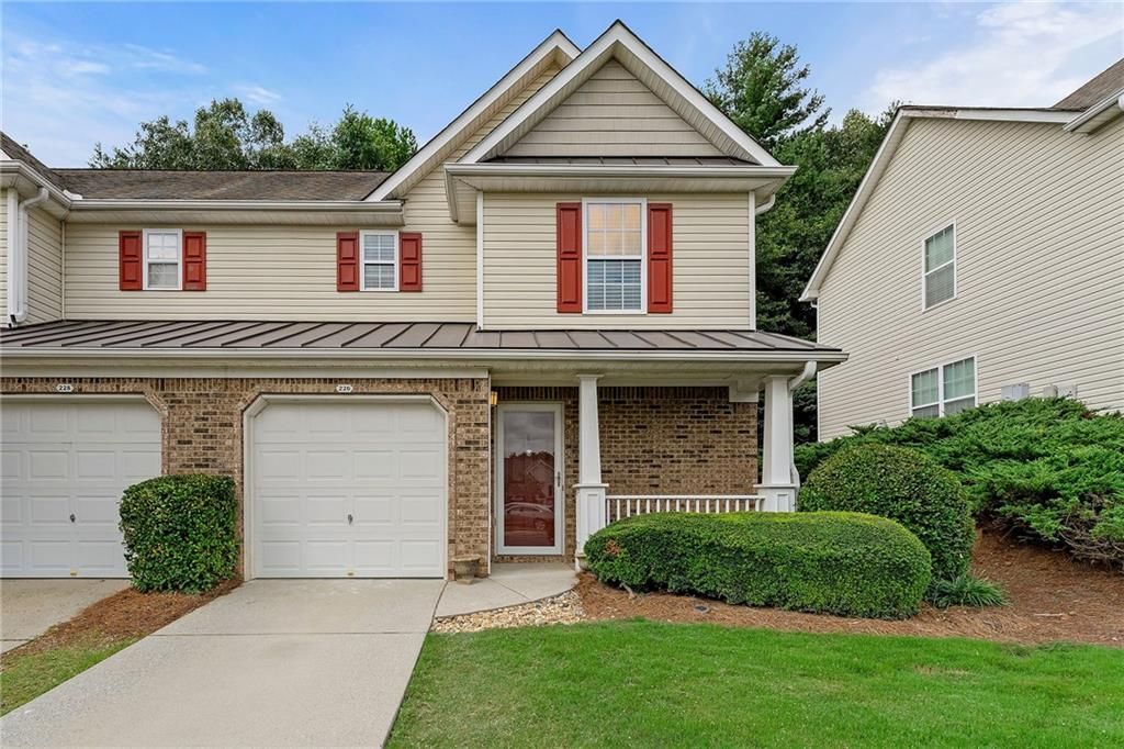 226 Fox Creek Boulevard, Woodstock, GA 30188