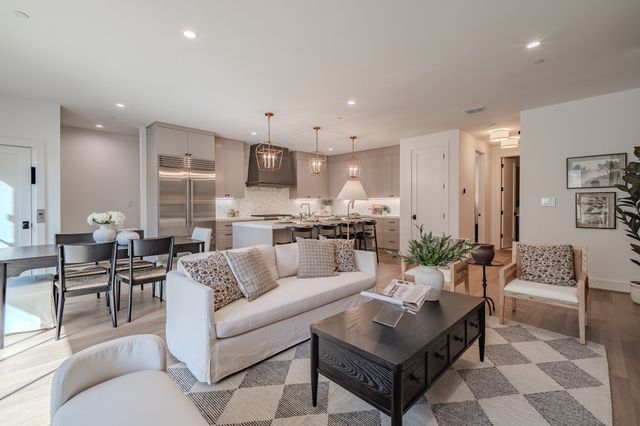 4128 University Boulevard 2, University Park, TX 75205